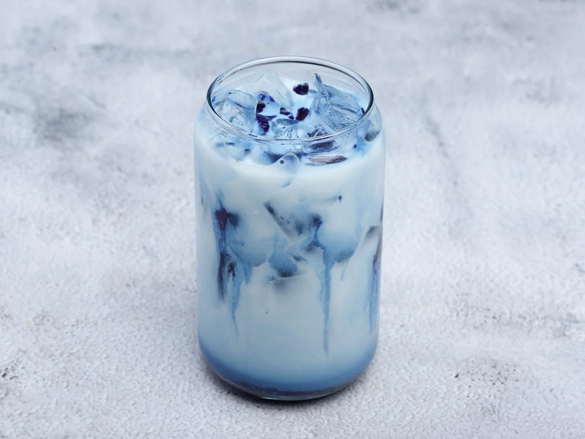 BLUE MATCHA HOT/COLD